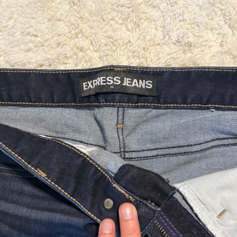 Express Denim Shorts - Picture 4 of 6